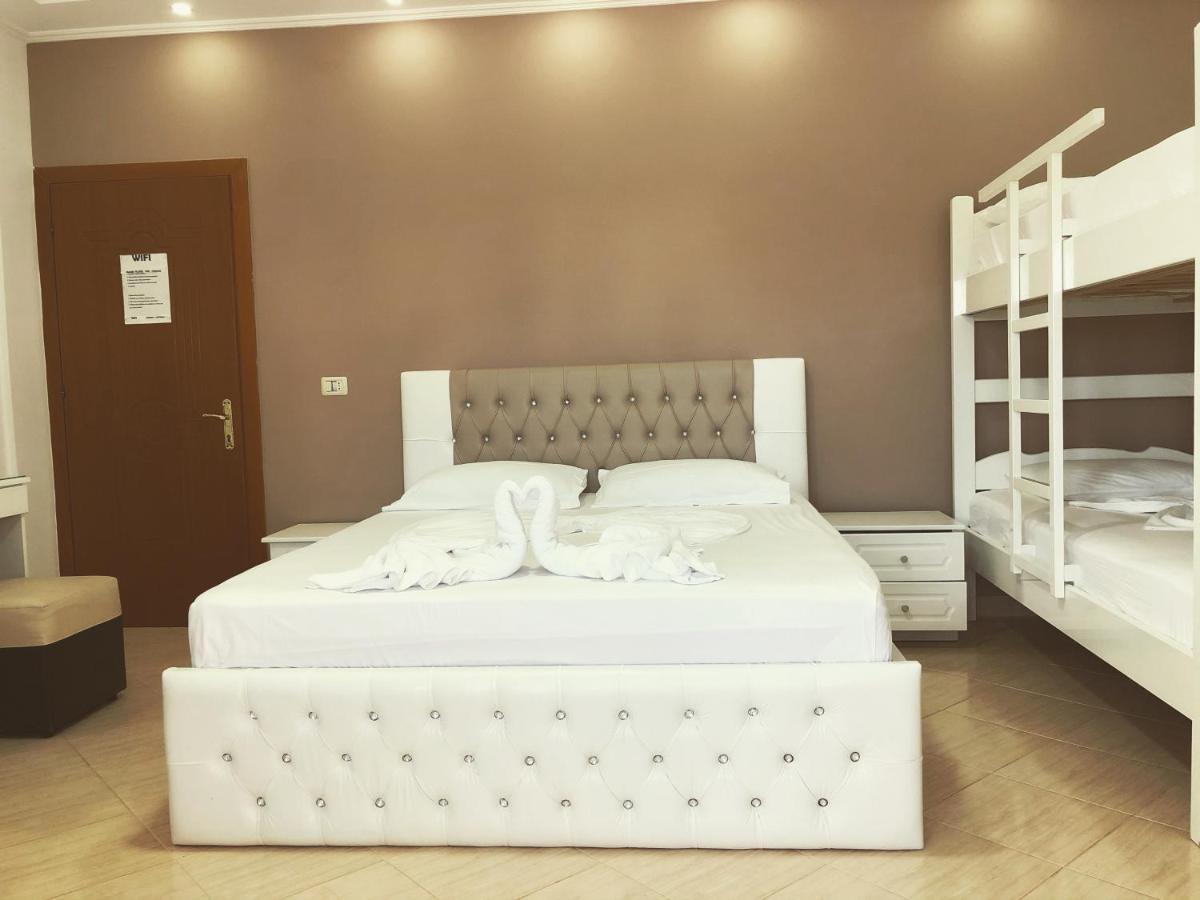 Poseidon Hotel Ksamil Eksteriør billede