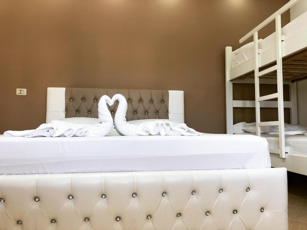 Poseidon Hotel Ksamil Eksteriør billede