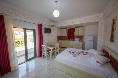 Poseidon Hotel Ksamil Eksteriør billede